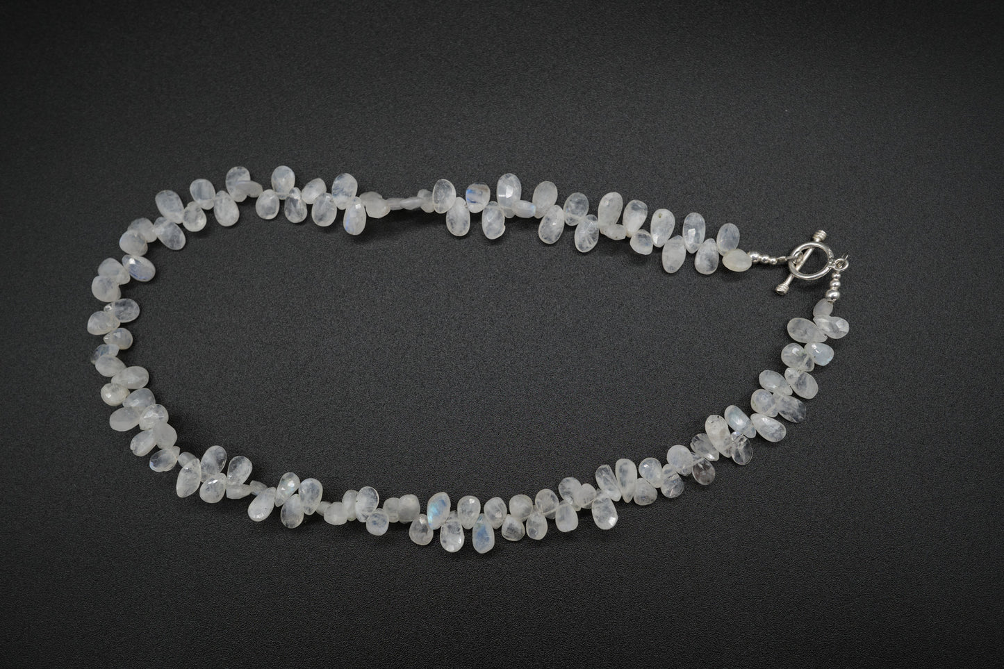 Collar Piedra Luna Feminidad